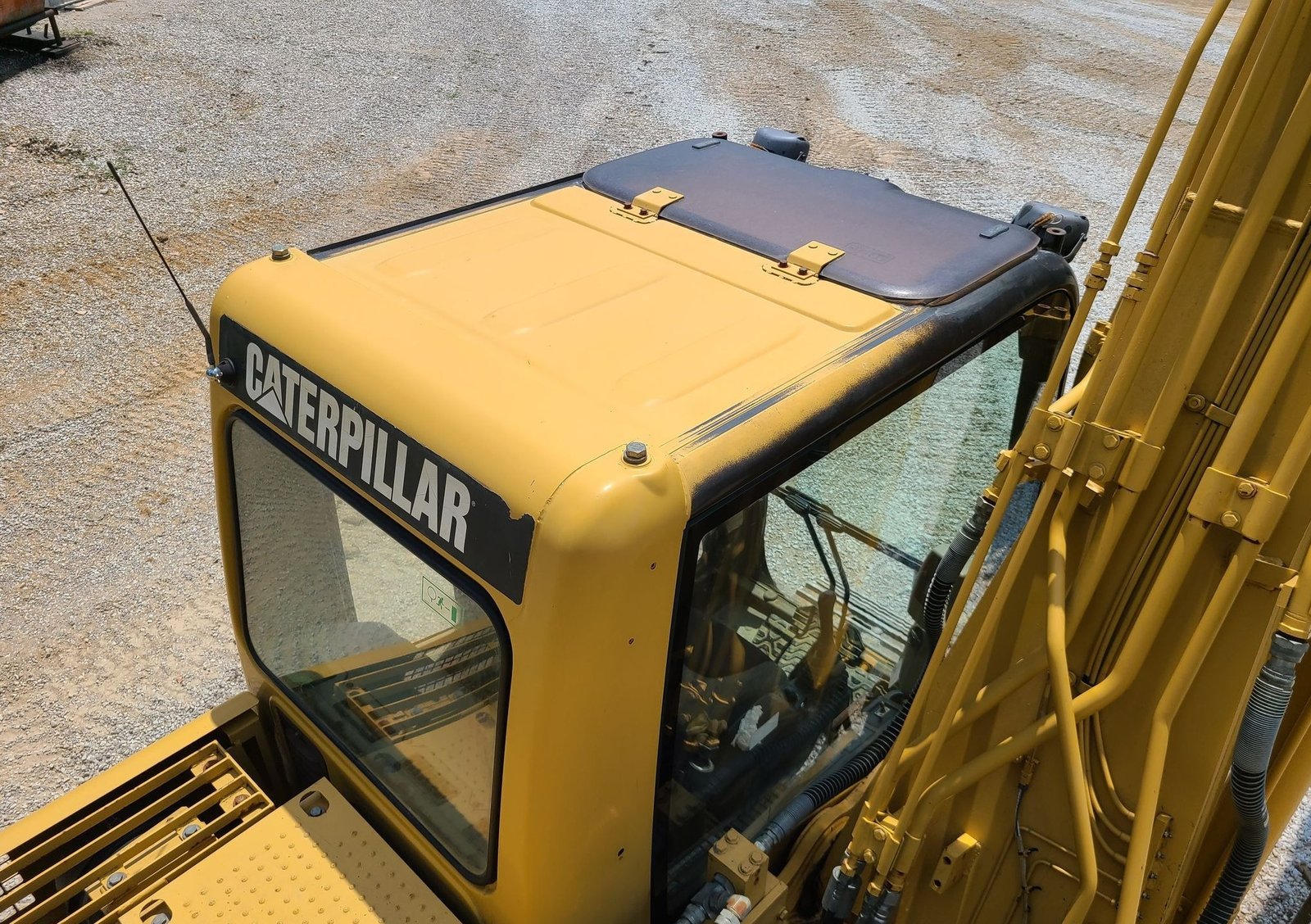 2005 Caterpillar 315CL 23