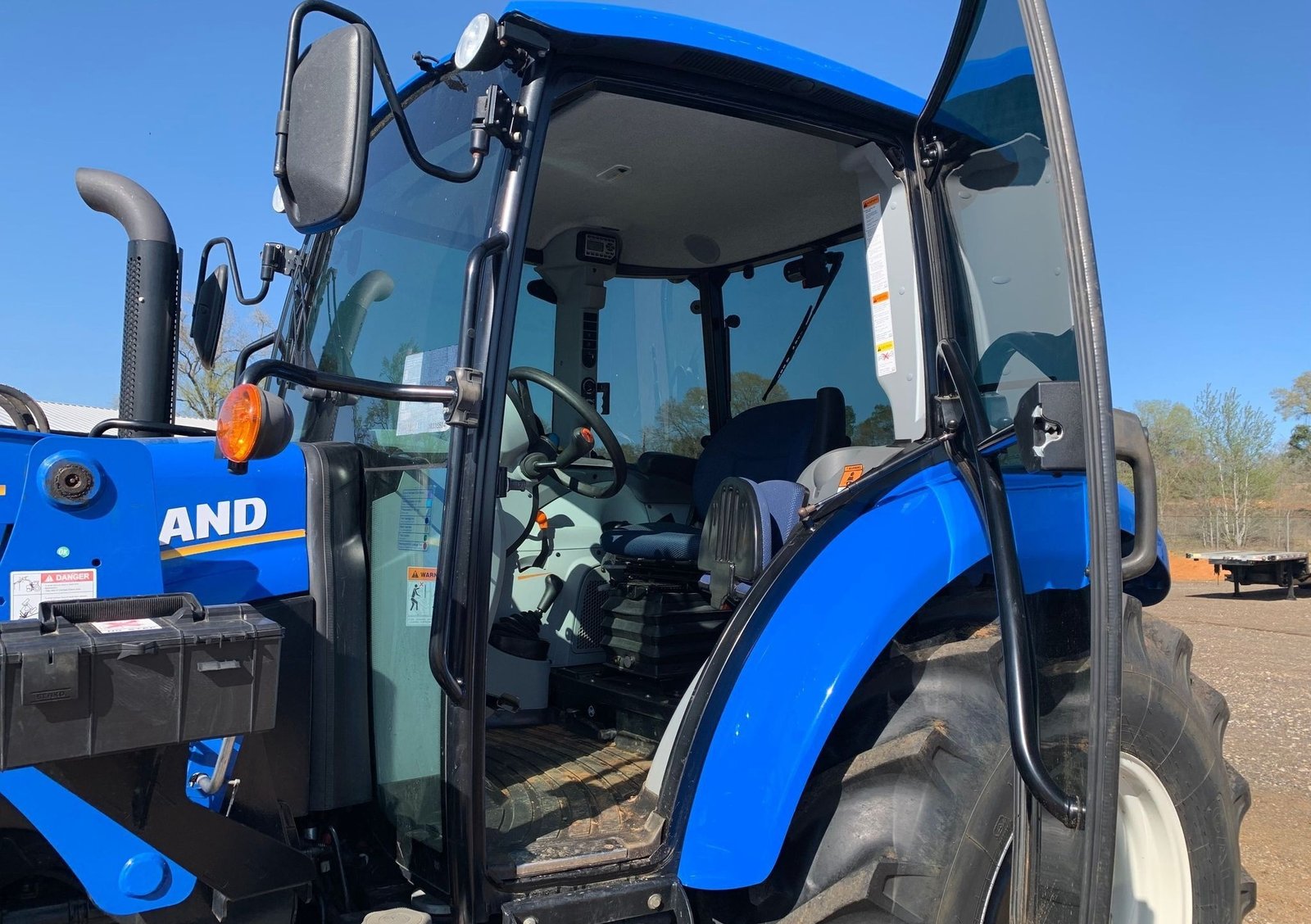 2017 New Holland T4.110 18