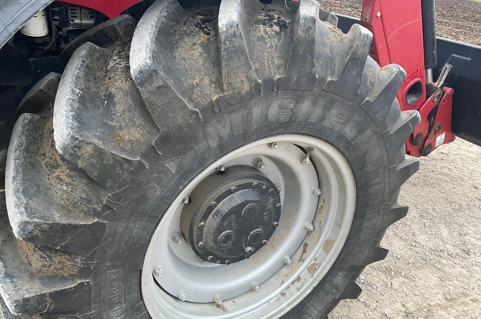 2011 Case IH Maxxum 140 10