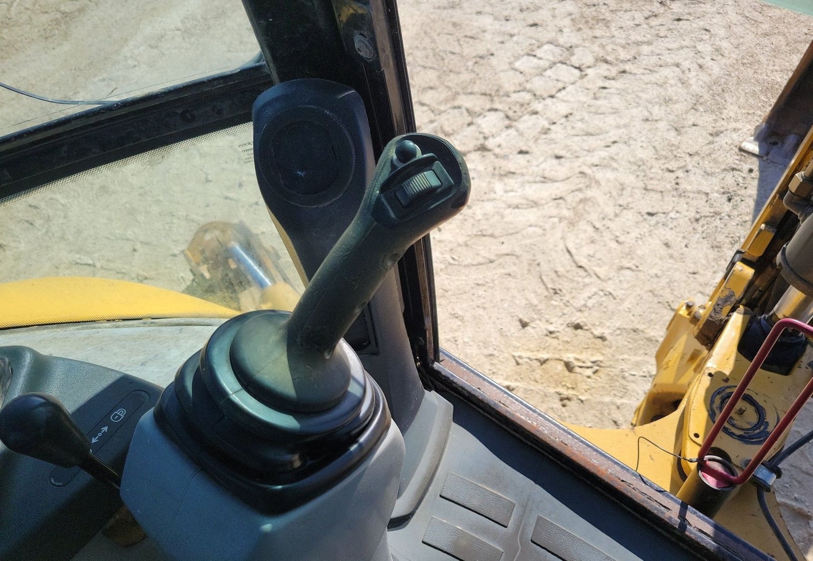 2007 Caterpillar 420E IT 83