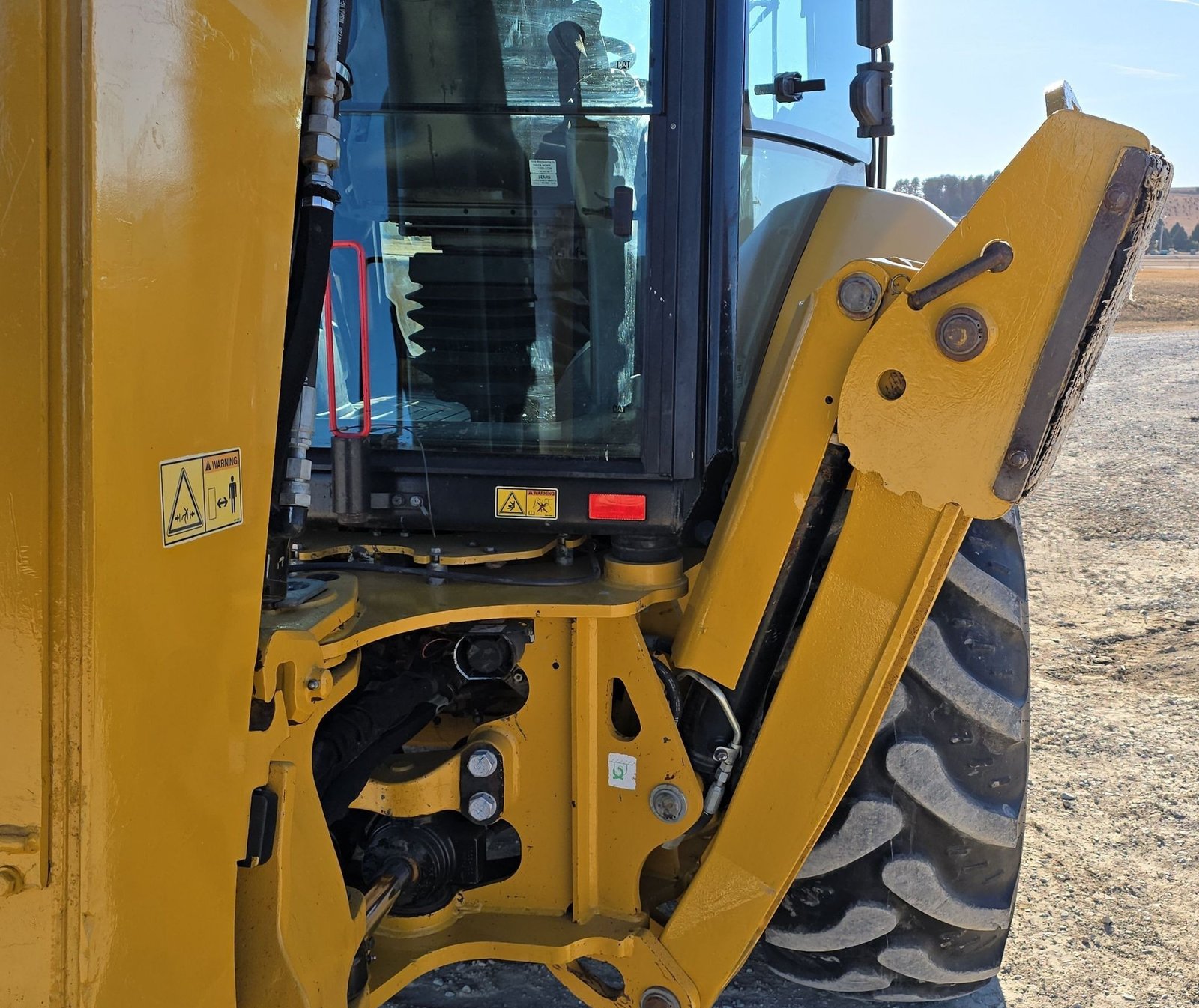 2017 Caterpillar 430F2 30