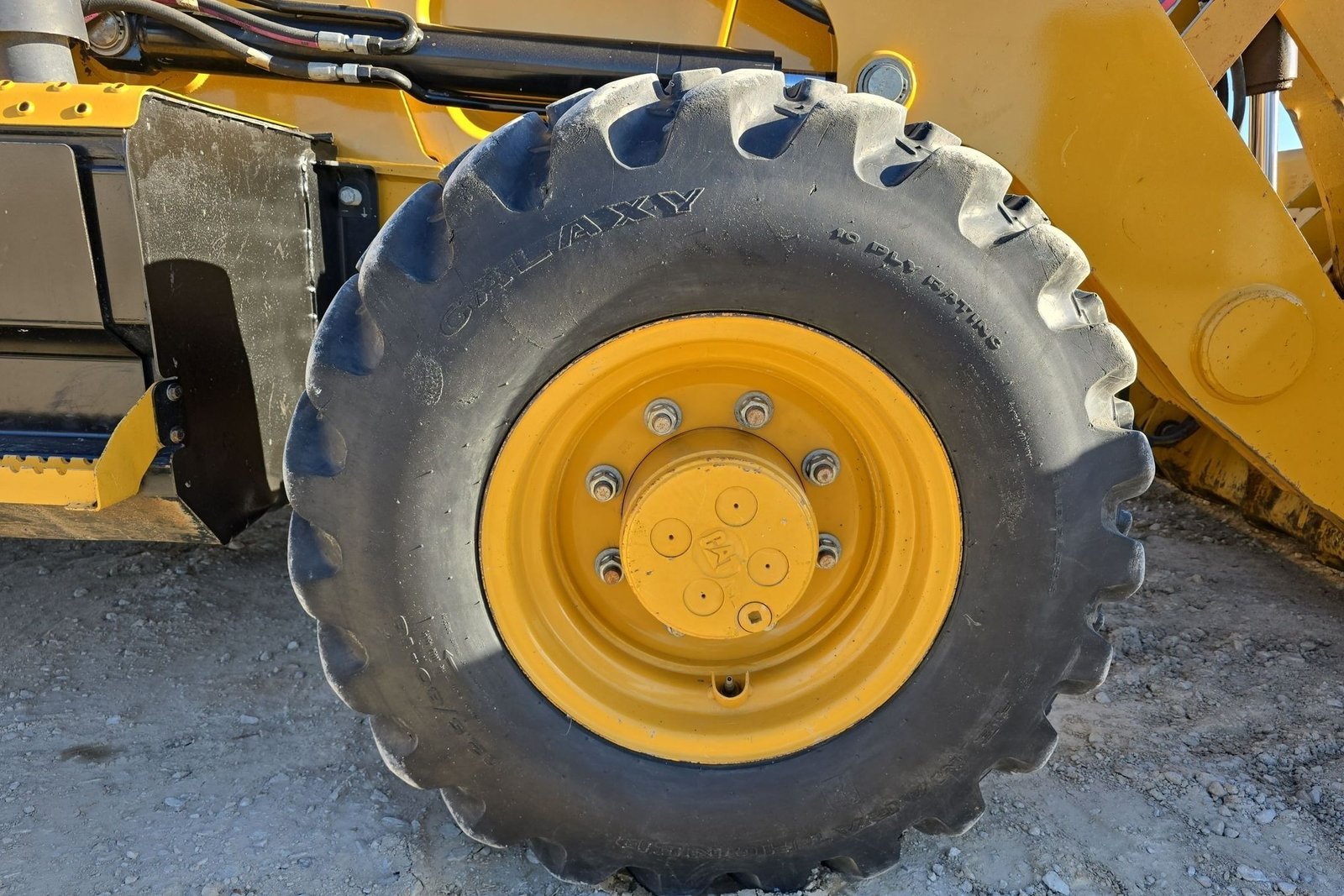 2017 Caterpillar 430F2 80