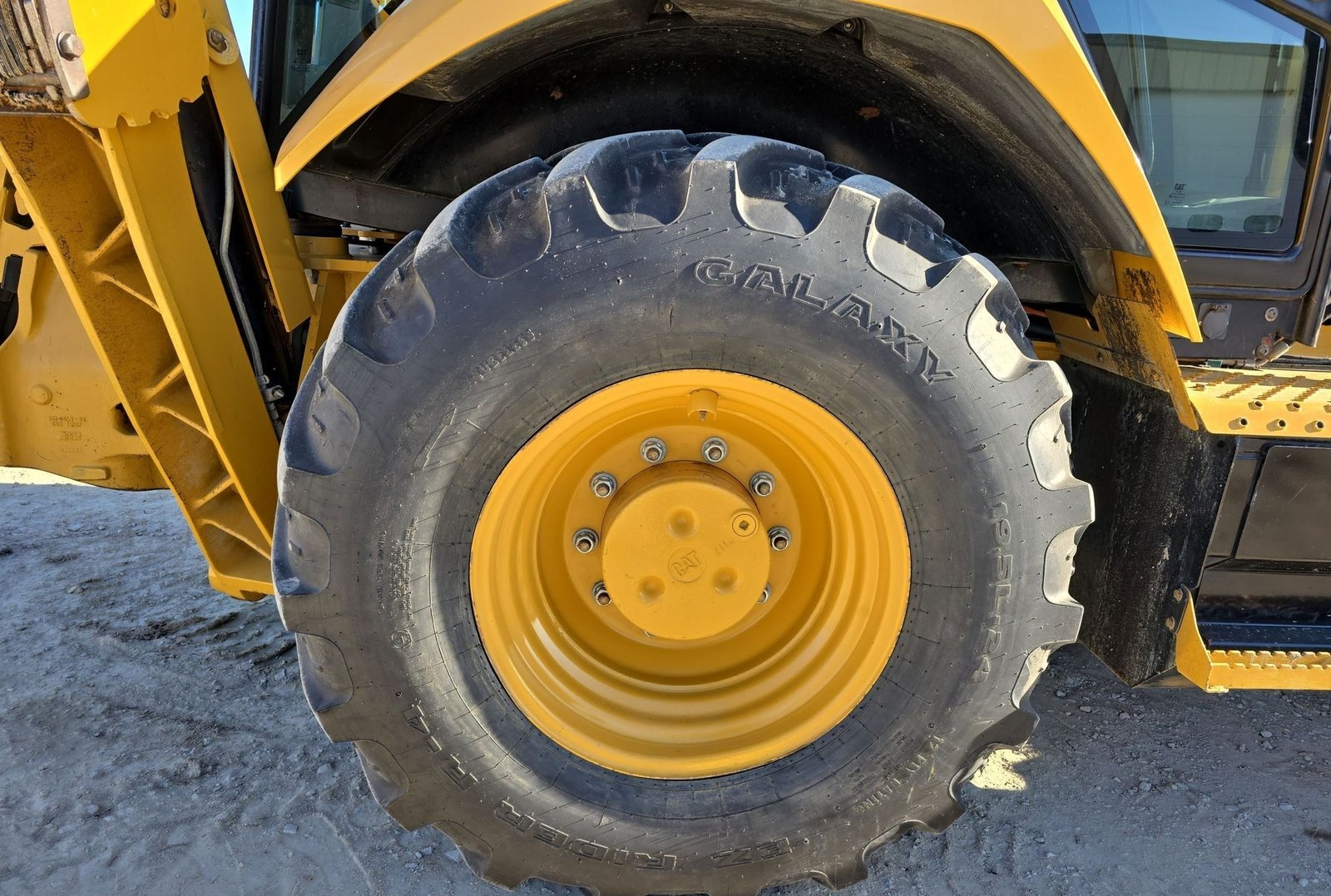 2017 Caterpillar 430F2 82