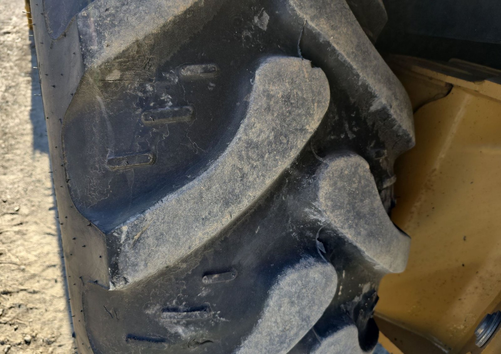 2017 Caterpillar 430F2 86