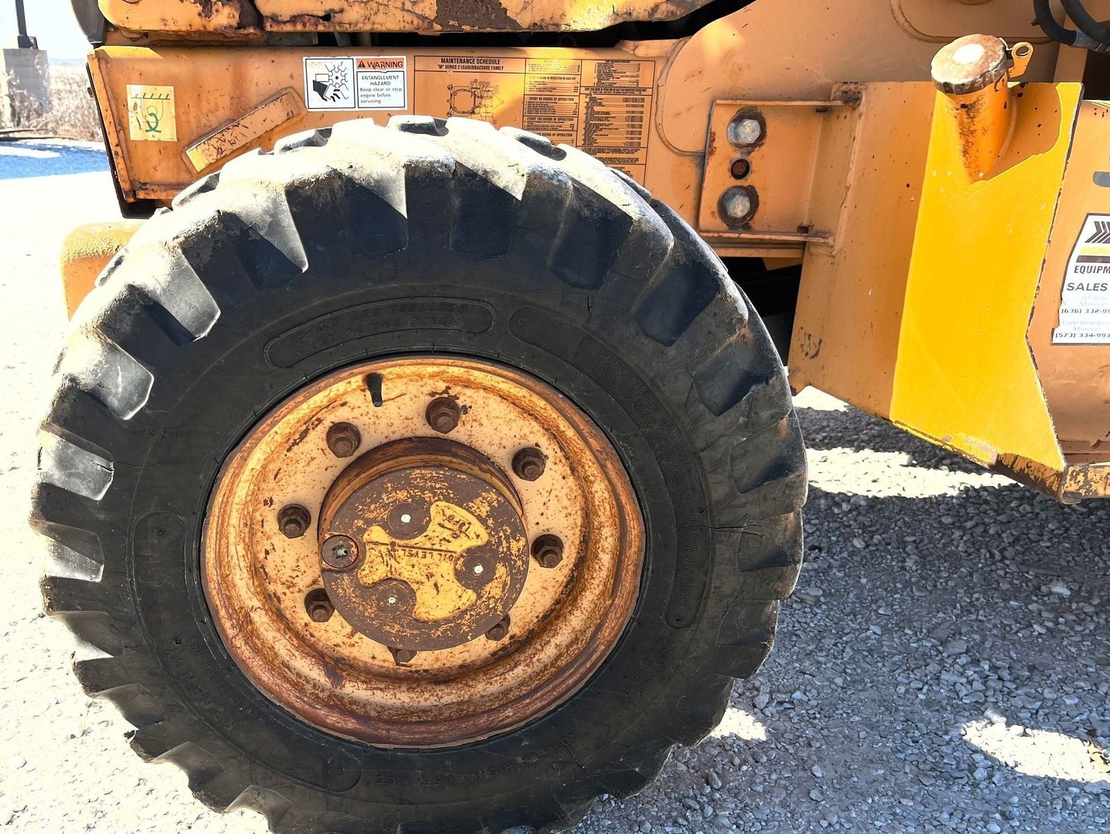 2007 Case 580 Super M II 17