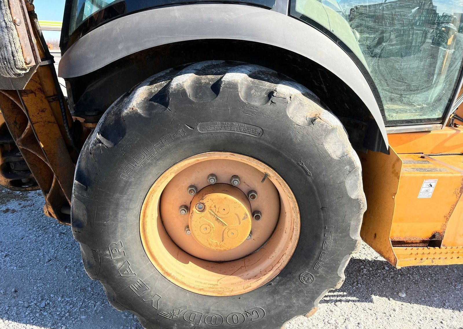 2007 Case 580 Super M II 21