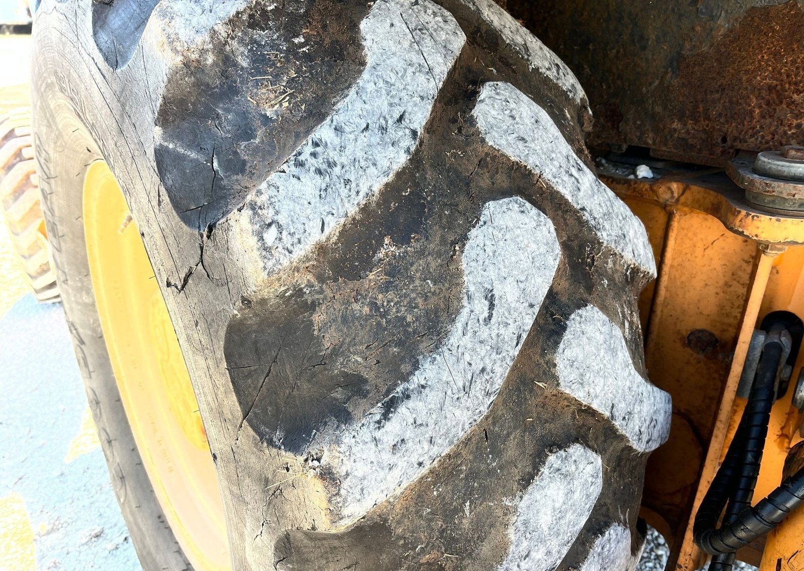 2007 Case 580 Super M II 24