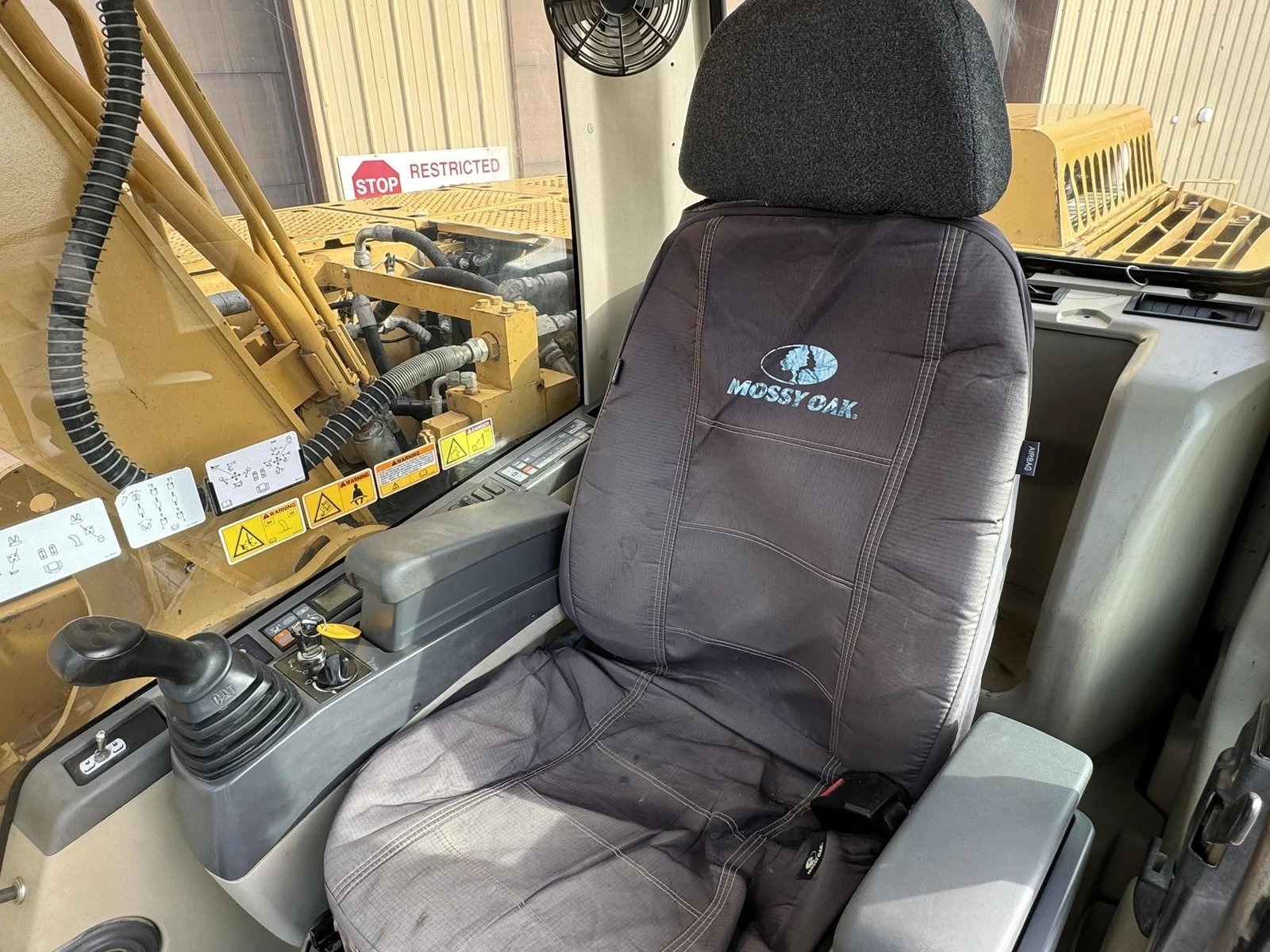 2005 CATERPILLAR 315CL 23