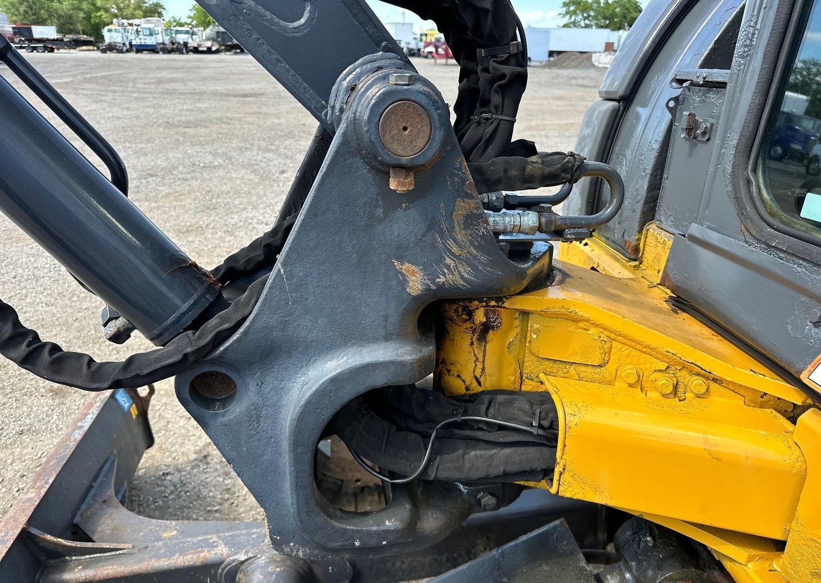 2014 John Deere 50G 23