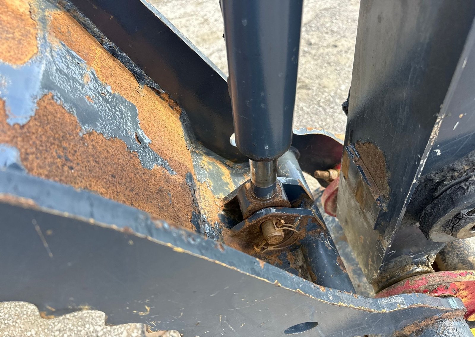 2014 John Deere 50G 38