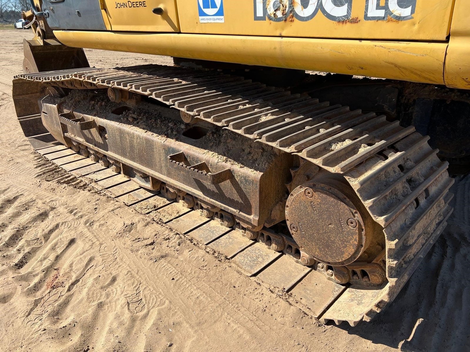 2005 Deere 160C LC 18