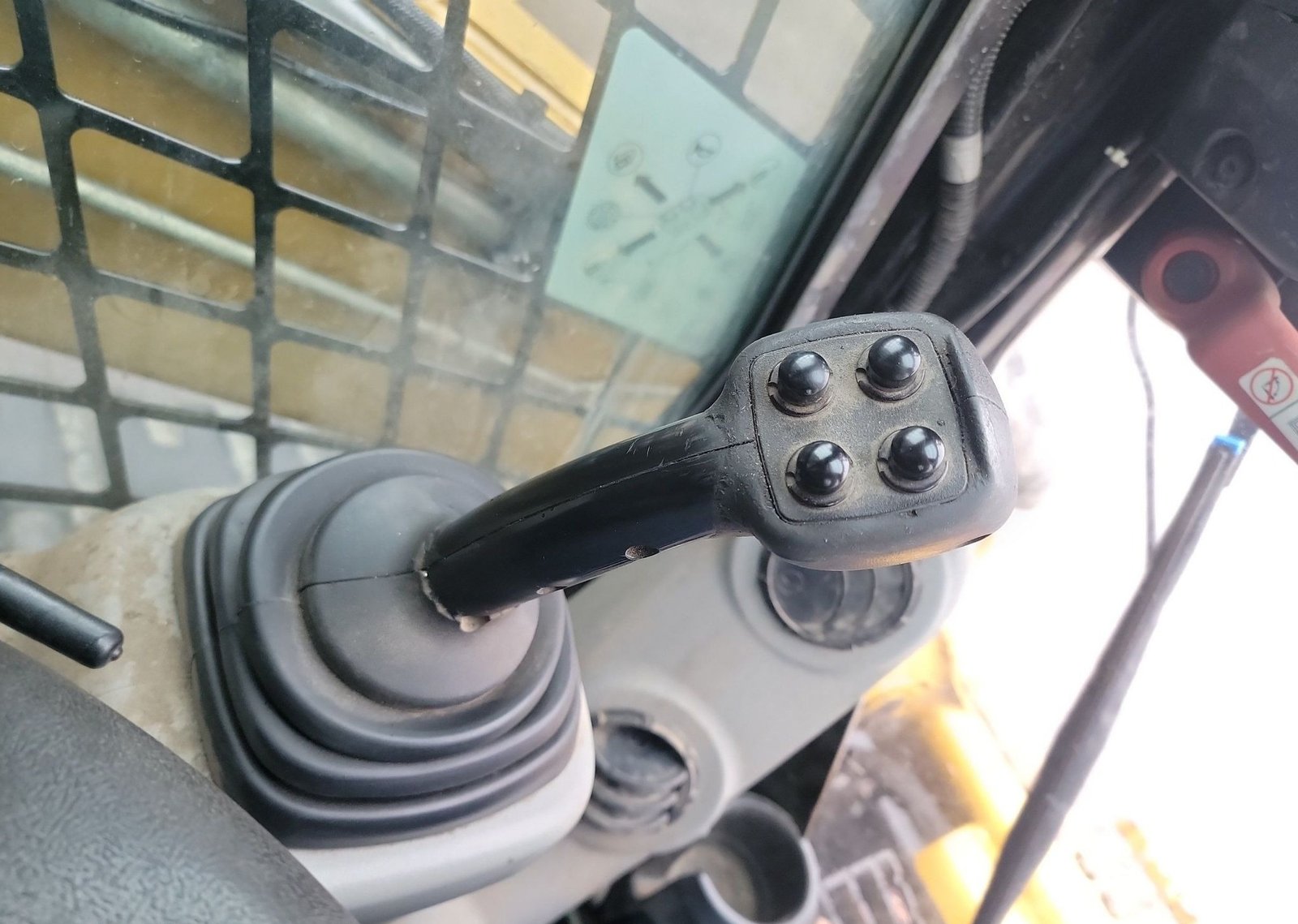 2013 Caterpillar 299DXHP 24