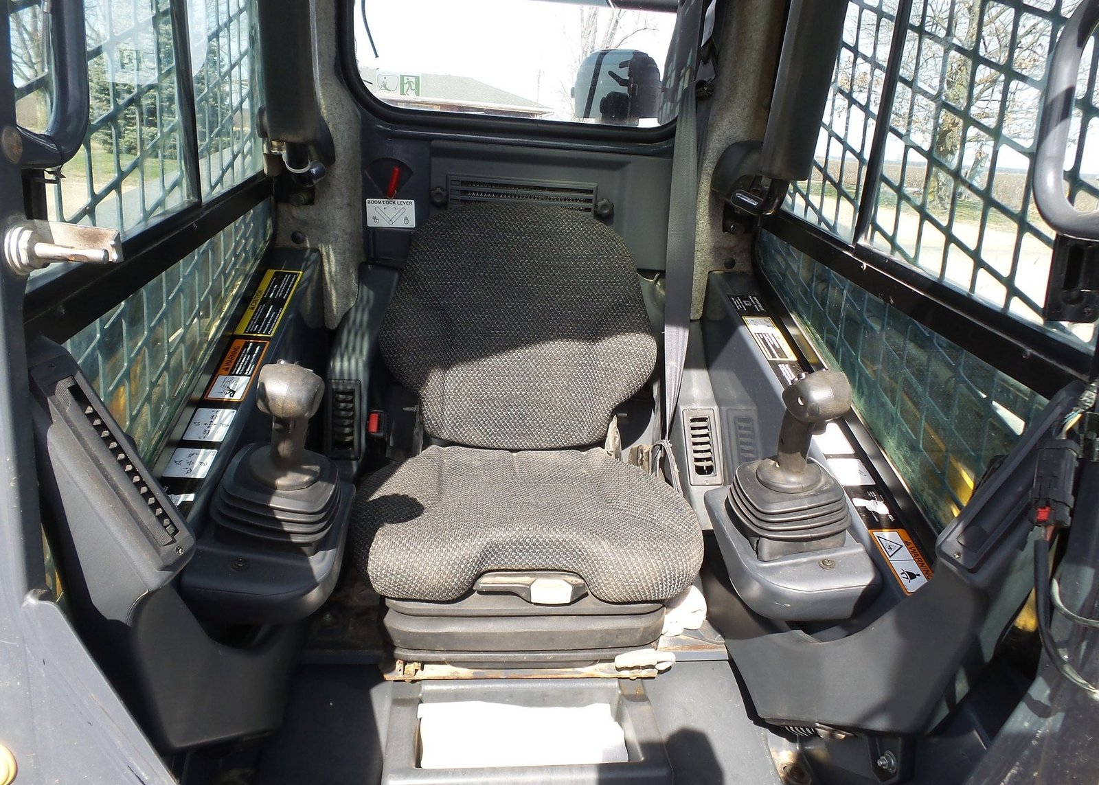 2013 John Deere 333D 29