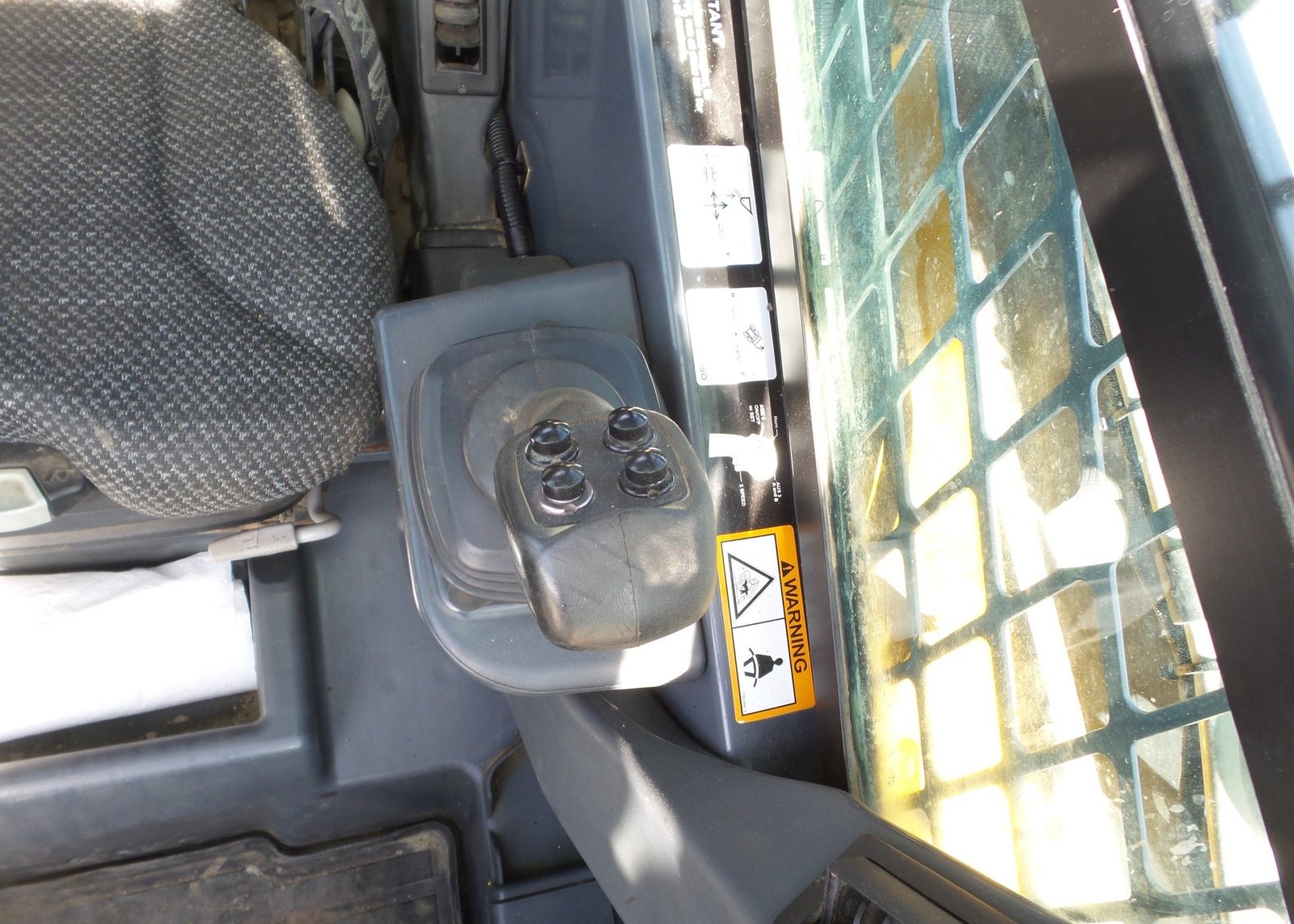 2013 John Deere 333D 31