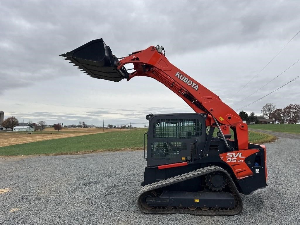 2018 Kubota SVL95-2S 11