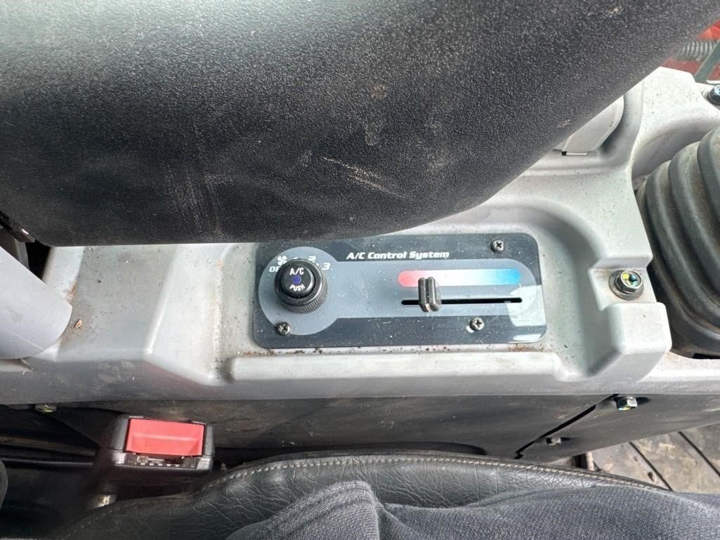 2018 Kubota SVL95-2S 26