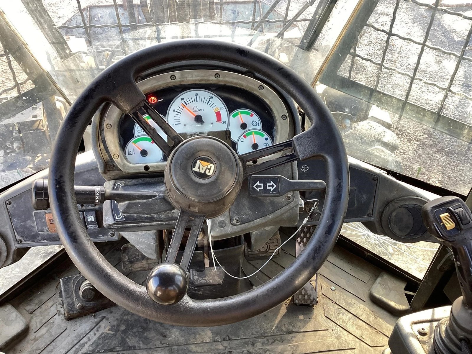 2009 Caterpillar 930H 15