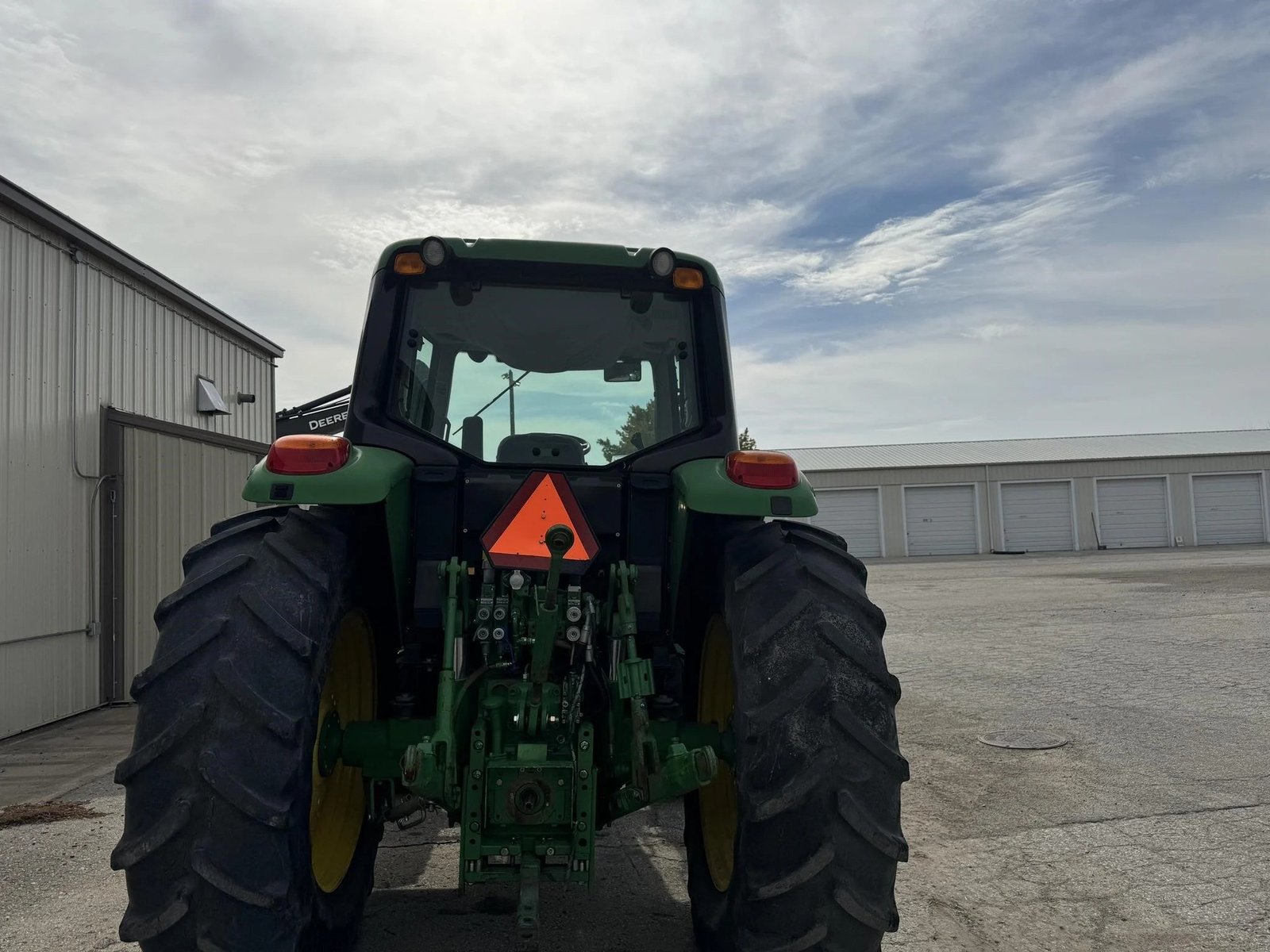 2011 John Deere 7130 6