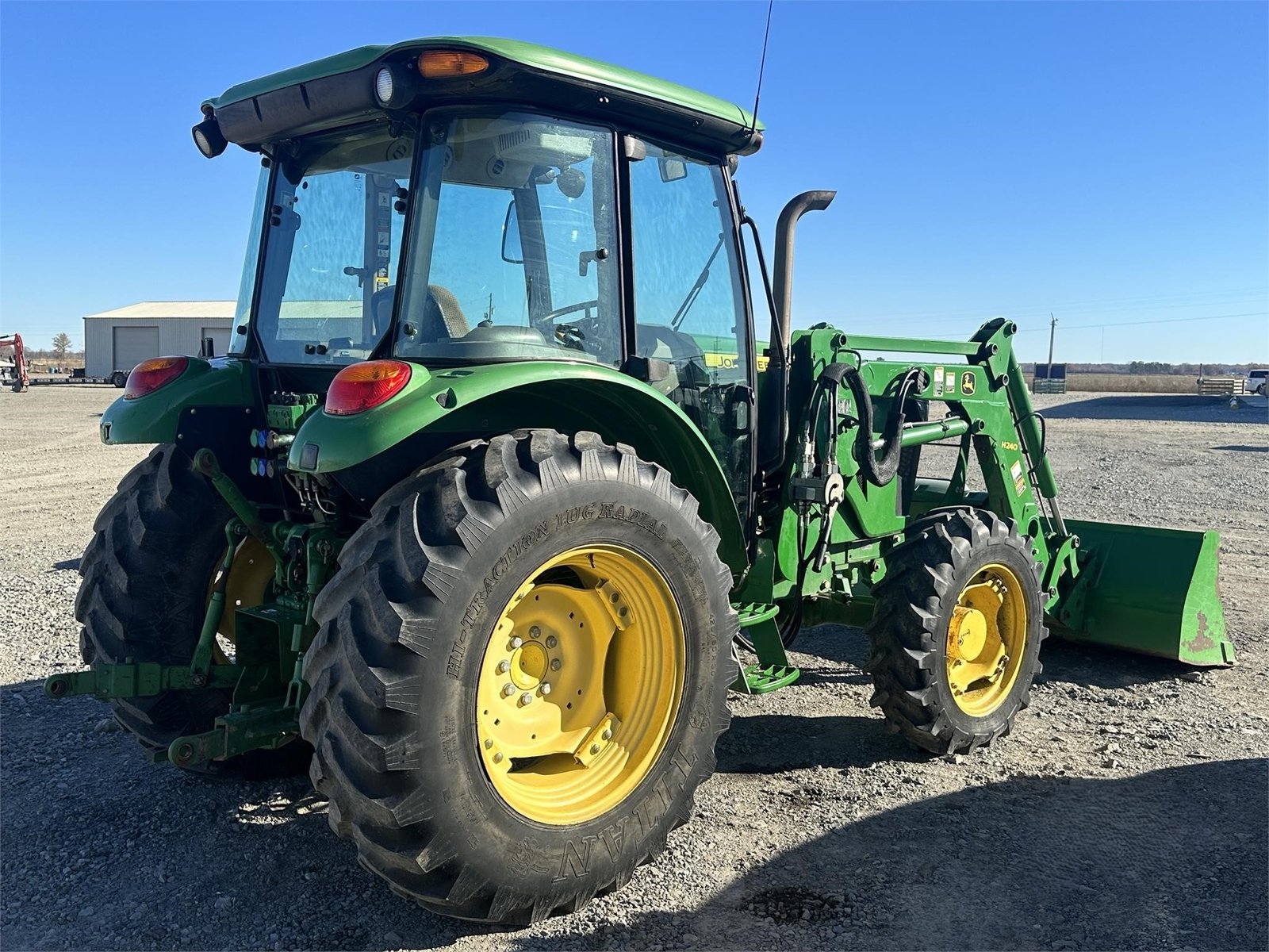 2014 John Deere 5085E 4