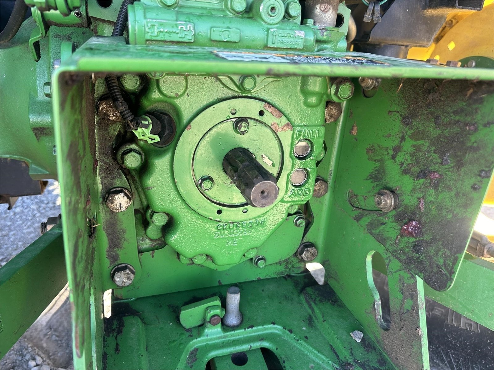 2014 John Deere 5085E 12