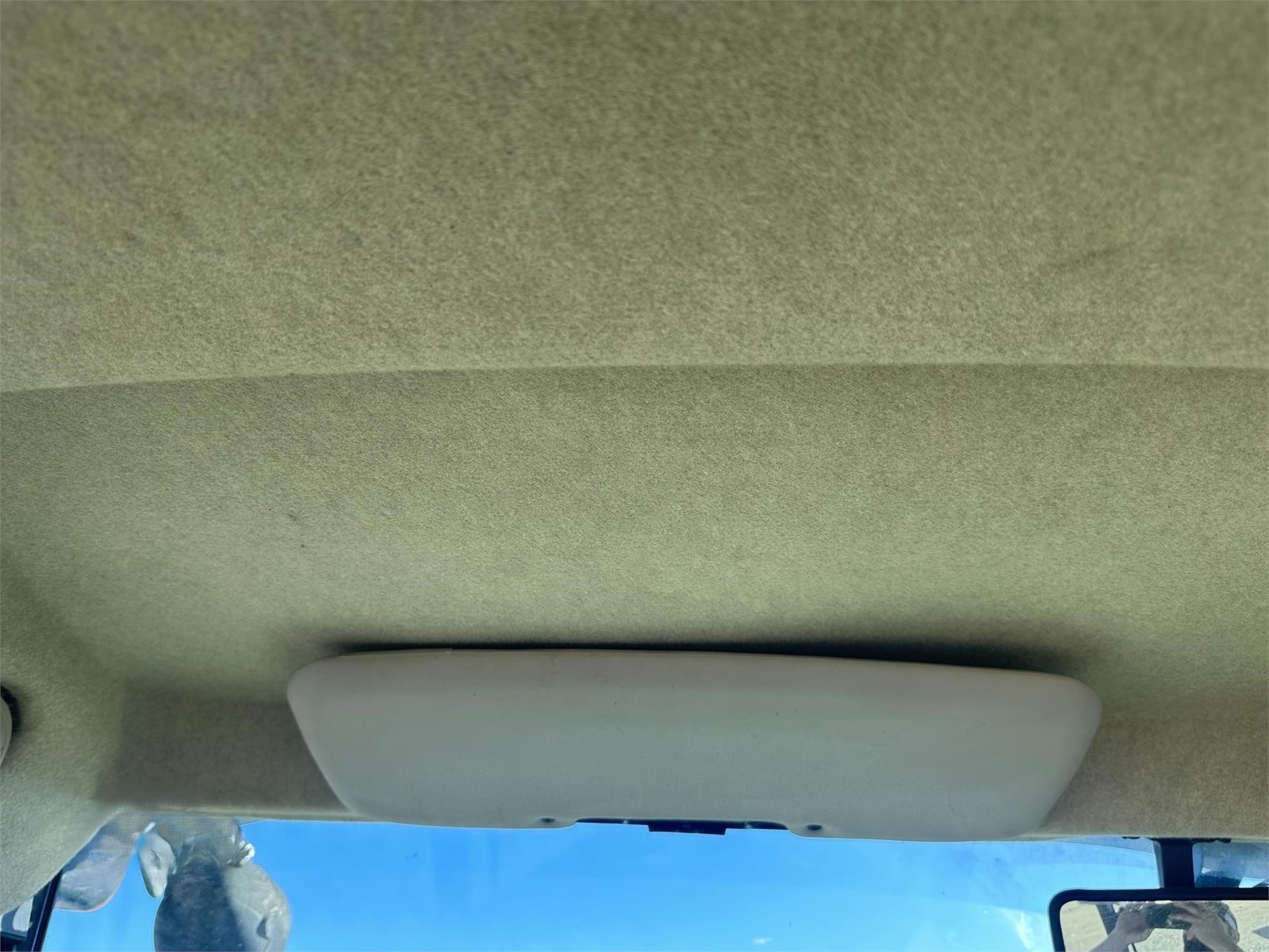 2014 John Deere 5085E 43